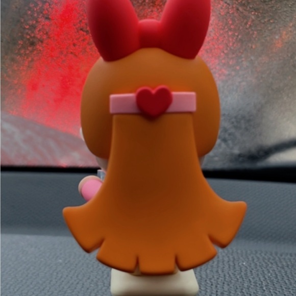 CryBaby x Pop Mart Brushing Teeth Blossom - Picture 2 of 7